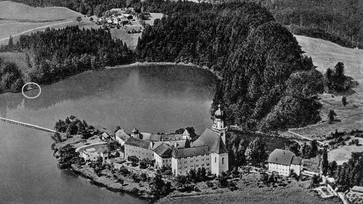 Der Höglwörther See (um 1930/40er Jahre) mit der Stelle der die Mühle und der "Elektrizität" 